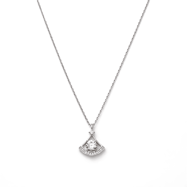 Fan-Shaped Crystal Solitaire